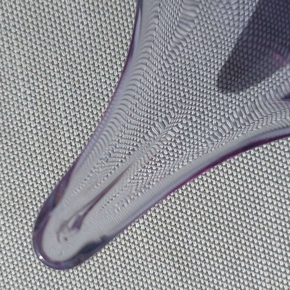 Neodymium glass dish - Picture 8 of 9